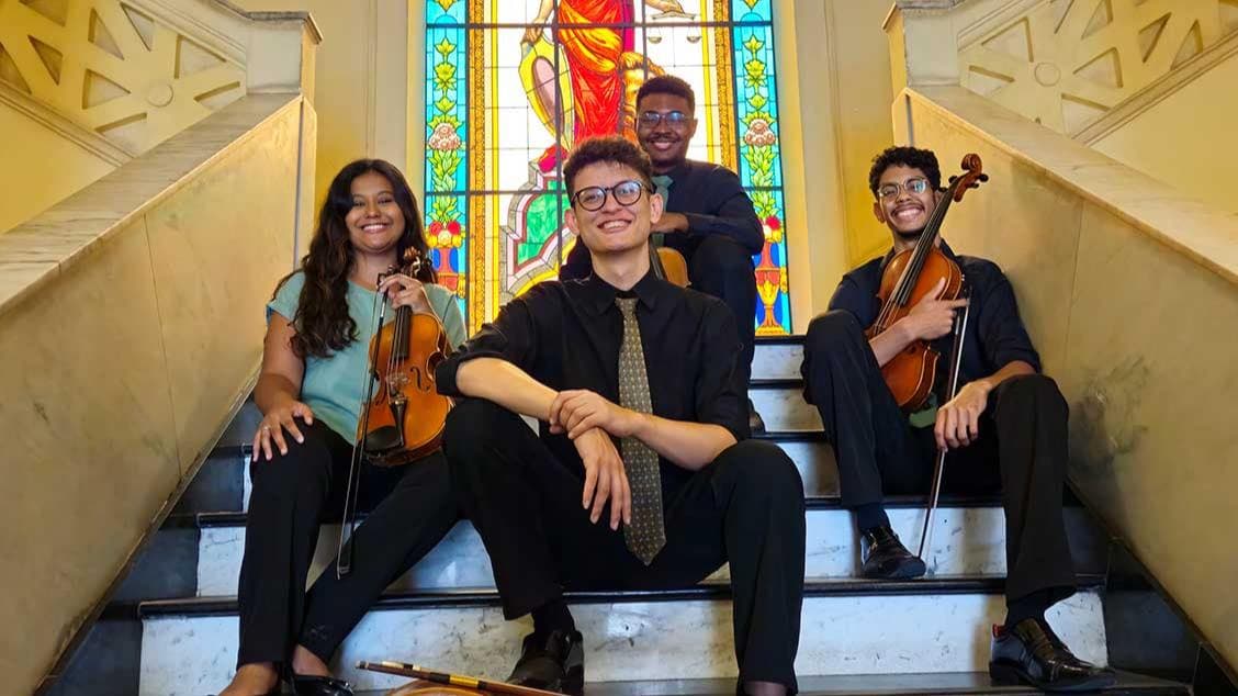 Clássicos Domingos Quarteto Jequitibá apresenta Retratos do Brasil - Uma viagem pela Música Brasileira