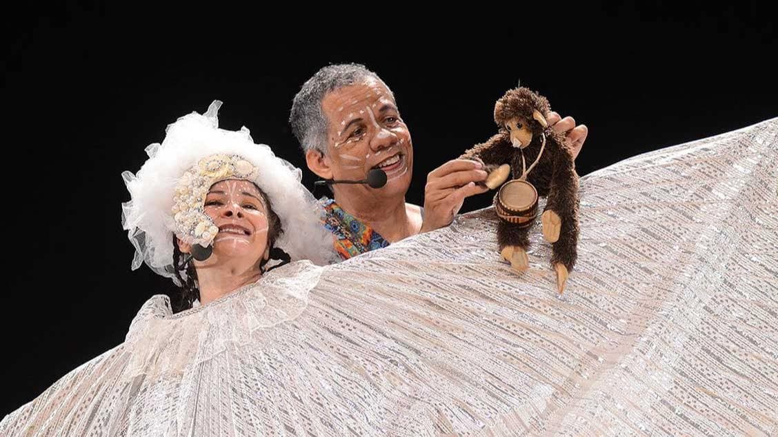 Domingo das Crianças - Cia Mimos apresenta Pérolas Negras apresenta Pérolas Negras - Histórias da Mãe África